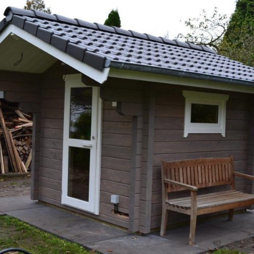 Gartensauna aus 95mm Blockbohlen