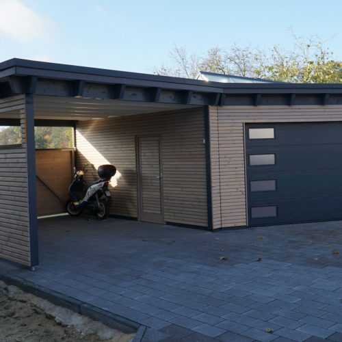 Carportanlage in Lärchenholz in Gütersloh